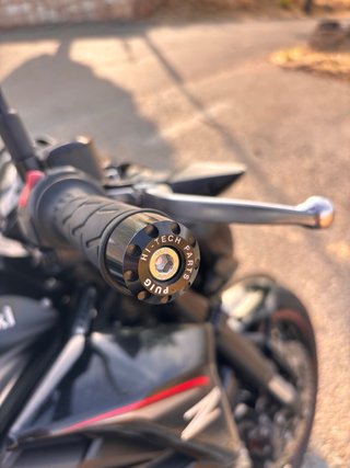 Kawasaki Z900e Negra