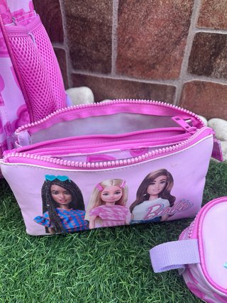 Mochila Escolar Barbie Rosa Corazones