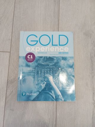 LIBRO DE INGLÉS 1 BACH NIVEL C1- COMO NUEVOS