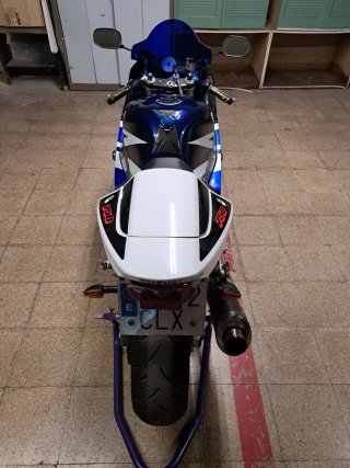 Suzuki GSX 750 R K3 Moto Deportiva