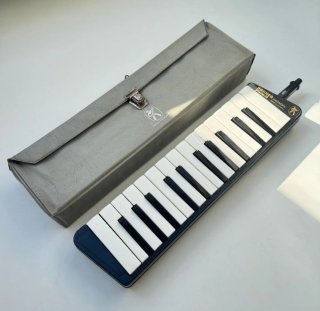 Melódica Hohner Piano 36 con funda
