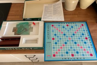 Juego de mesa INTELECT (Scrabble) con fichas mader