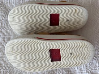 Chanclas de playa rosas marca Igor talla 24