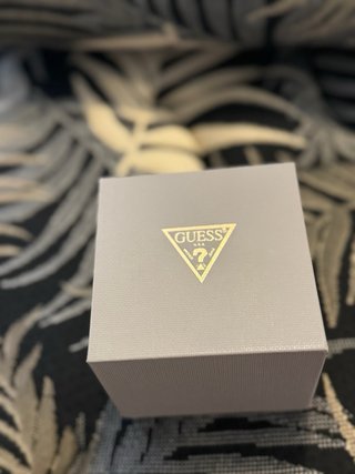 Reloj Guess Hombre Dorado y Negro
