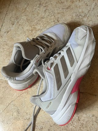 Zapatillas Adidas Padel/Tenis Blancas y Rojas