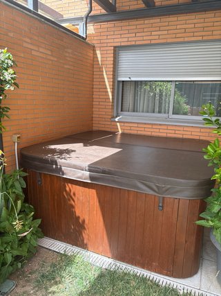 Jacuzzi Iberspa 6 plazas exterior madera
