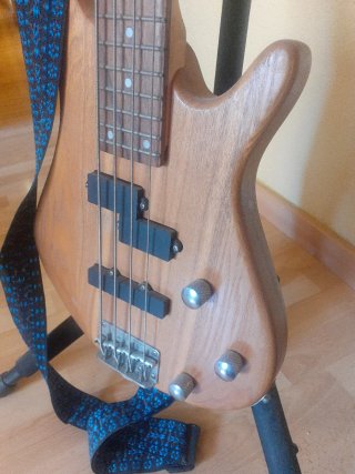 Bajo eléctrico Silver Rock