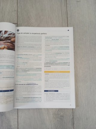 LIBRO DE ECONOMÍA 1 BACH - COMO  NUEVOS