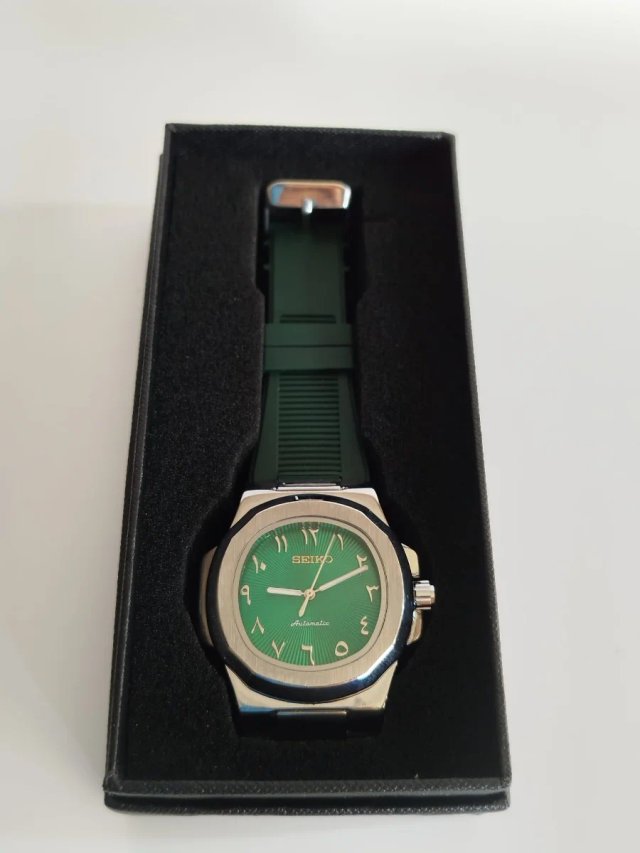 Reloj Seiko mod Nautilus Árabe Automático 40mm