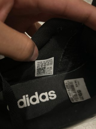 Zapatillas Adidas Negras y Blancas