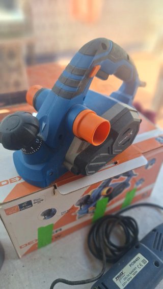 Cepillo eléctrico carpintero Dexter 1 uso