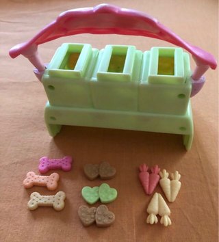 Expendedora Littlest Pet Shop con accesorios