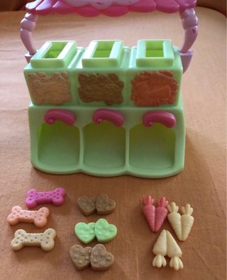 Expendedora Littlest Pet Shop con accesorios