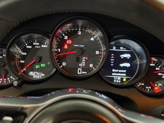 Porsche Cayenne 2016