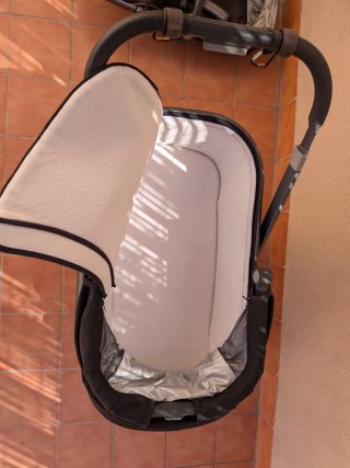 UPPAbaby Vista 1 + patinete y accesorios