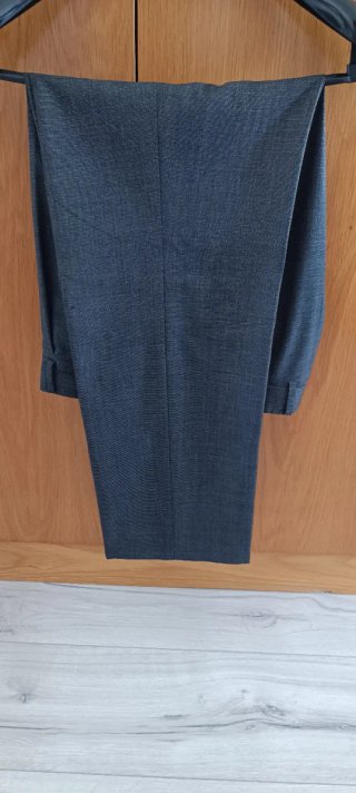 Traje gris Cortefiel