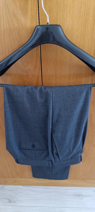 Traje gris Cortefiel