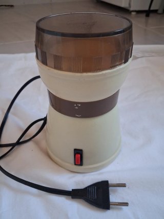 Molinillo de café Taurus Moka años 70