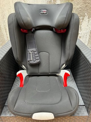 Silla coche Britax Römer negra