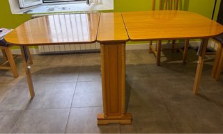 Mesa abatible de madera