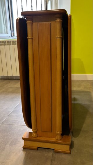 Mesa abatible de madera