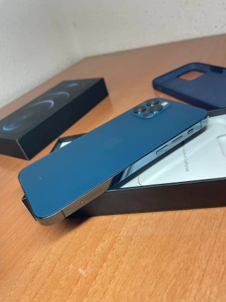 iPhone 12 Pro 256gb + funda GUESS
