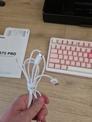 Teclado Mecánico Yunzii B75 Pro Rosa