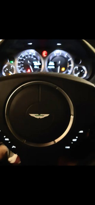 Aston Martin DB9 2010