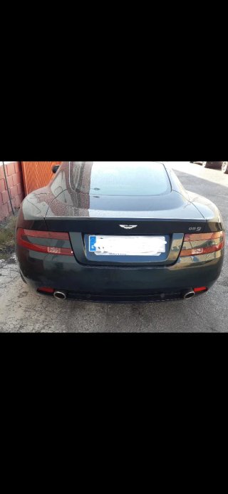 Aston Martin DB9 2010