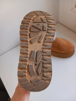 Zapatos plataforma beige/marrón con pelo