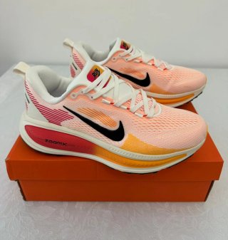 Nike Vomero 18 NUEVAS