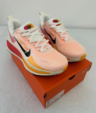 Nike Vomero 18 NUEVAS