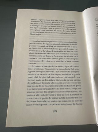 La Sombra del Viento (Autores Espanoles e Ibero...