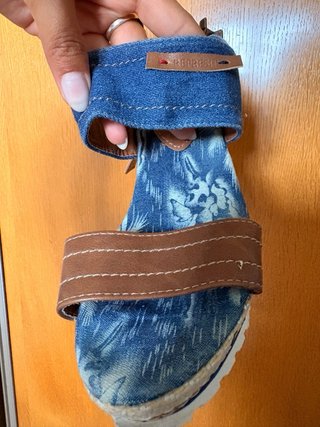 Sandalias de cuña denim y piel