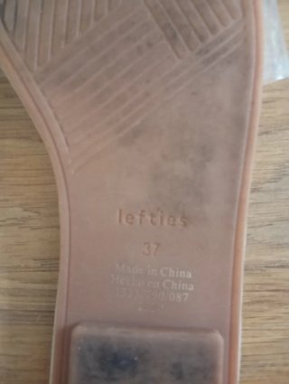 Chanclas Lefties
