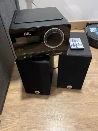 Cadena de sonido marca OK.