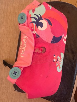 Chaleco flotador y tabla natación infantil