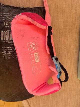 Chaleco flotador y tabla natación infantil