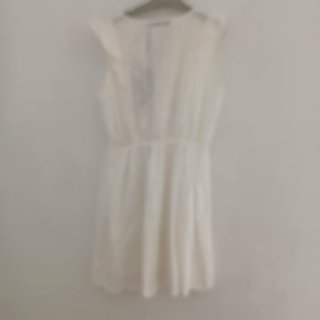Vestido blanco sin mangas