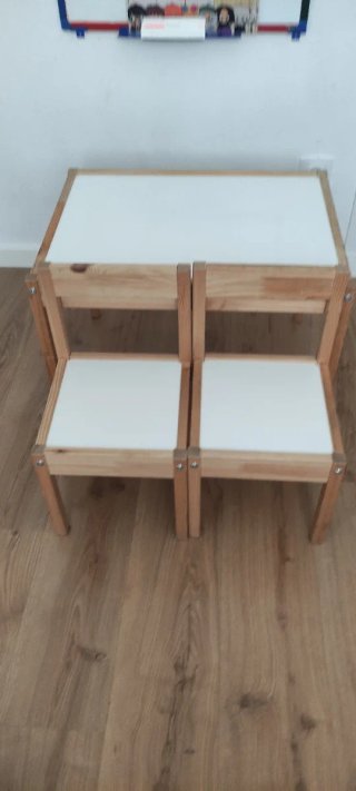Mesa infantil madera + 2 sillas