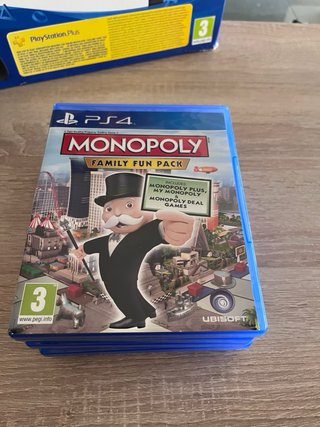 Pacchetto Giochi PS4: Call of Duty, FIFA, Monopoly