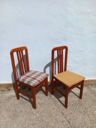 Juego de 2 sillas de madera