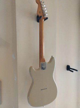 Guitarra Eléctrica Squier Duo-Sonic HS