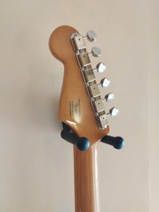 Guitarra Eléctrica Squier Duo-Sonic HS