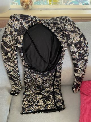 Vestido lentejuelas negro y plateado