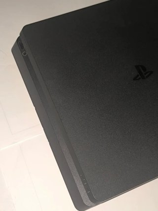 PS4 Slim 500GB + Controller + Base Raffreddamento