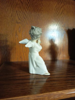 Angelito de porcelana LLADRO