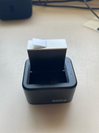 Caricabatterie dual GoPro + 1 batteria Enduro