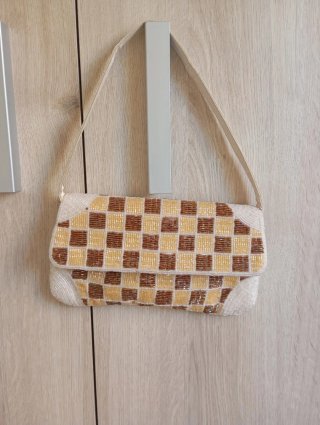 Bolso de fiesta pedrería beige y blanco