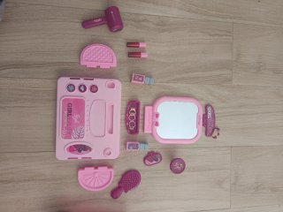 Maleta centro maquillaje con espejo y accesorios